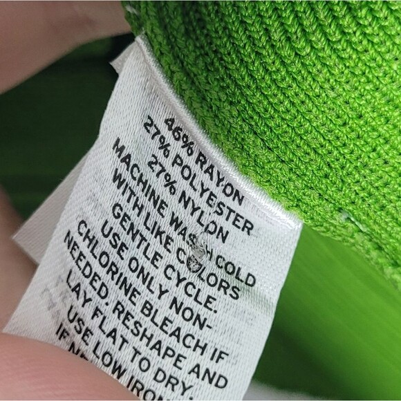 Halogen green ribbed retro 70s vibe wide strap stretch top size medium NWT - Picture 4 of 6